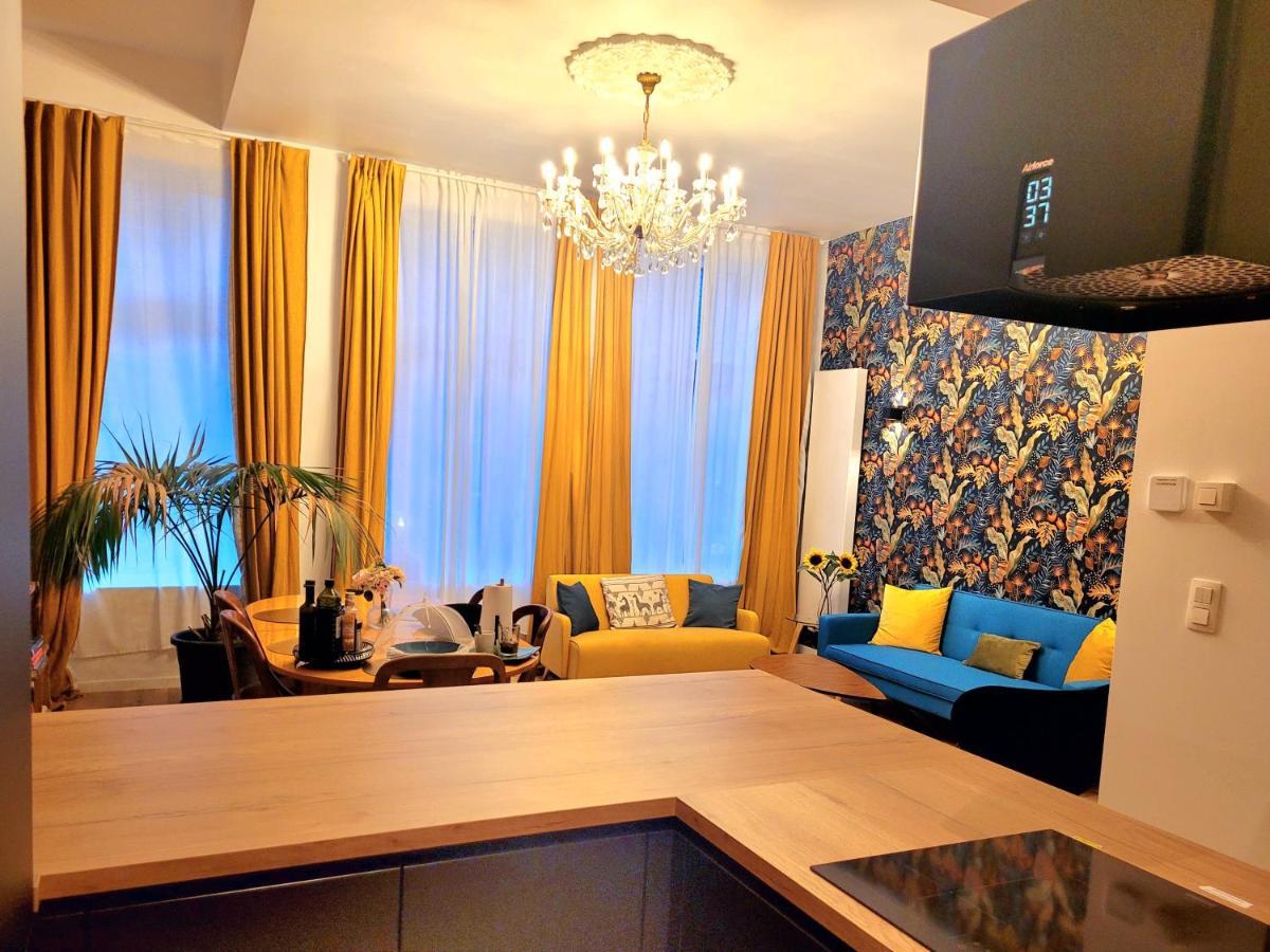 Brand New Camelia Room With Private Bathroom بروكسل المظهر الخارجي الصورة